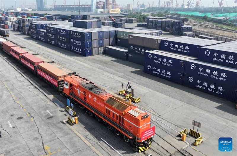 China-Zentralasien-Güterzug f?hrt von Tianjin nach Taschkent