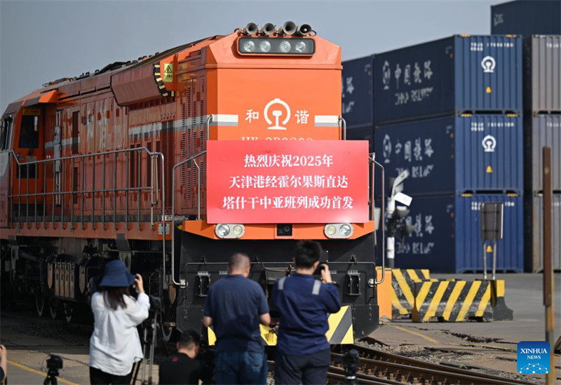 China-Zentralasien-Güterzug f?hrt von Tianjin nach Taschkent