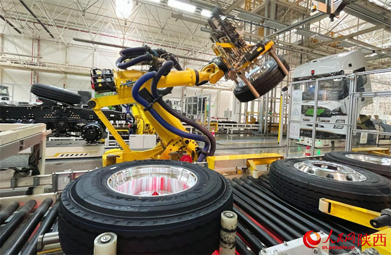 Intelligente Produktion von schweren Lkw in der Fabrik von Shaanxi Automobile