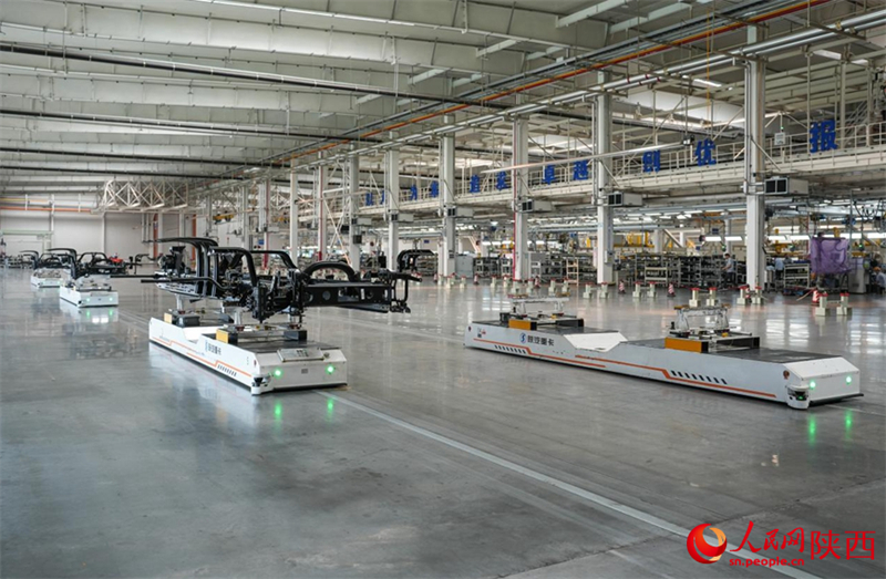 Intelligente Produktion von schweren Lkw in der Fabrik von Shaanxi Automobile