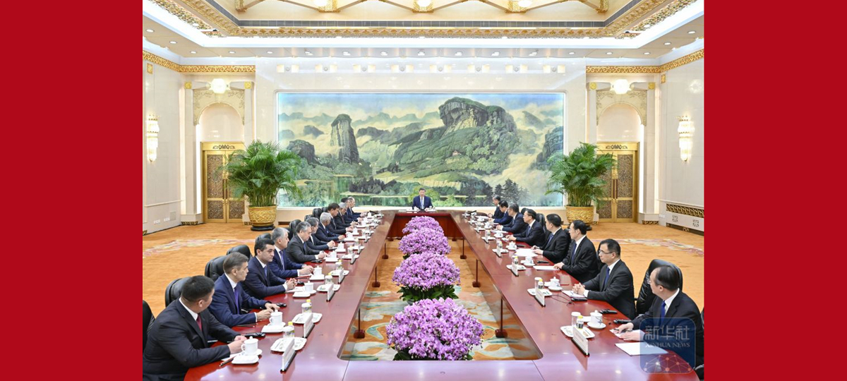 Xi Jinping trifft Leiter ausl?ndischer Delegationen zur Teilnahme an SOZ-Au?enministerkonferenz