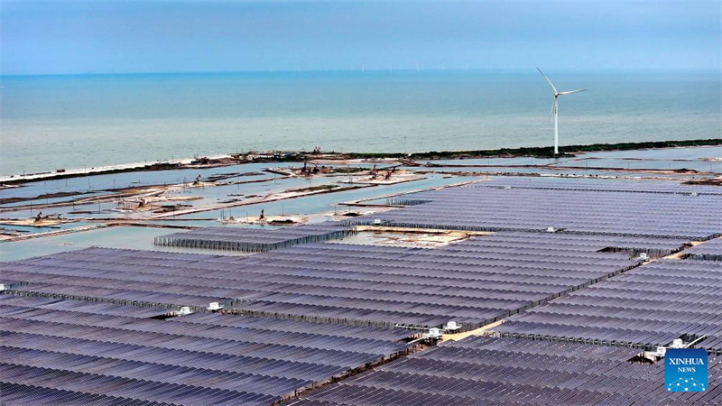 China nutzt brachliegende Fl?chen von ?lfeldern zur Entwicklung sauberer Energie