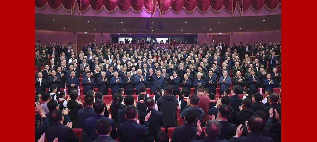 Xi Jinping nimmt an Gala zum 60. Gründungsjubil?um des Autonomen Gebiets Xizang teil