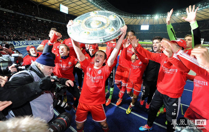 FC Bayern München zum 24. Mal deutscher Fu?ball-Meister